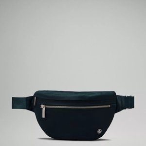 Lululemon City Adventurer Belt Bag 2.5L Submarine